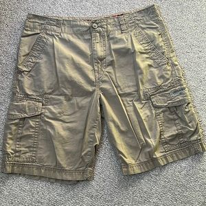 Union Bay Mens Khaki Cargo Shorts (Size 34) - Great Condition